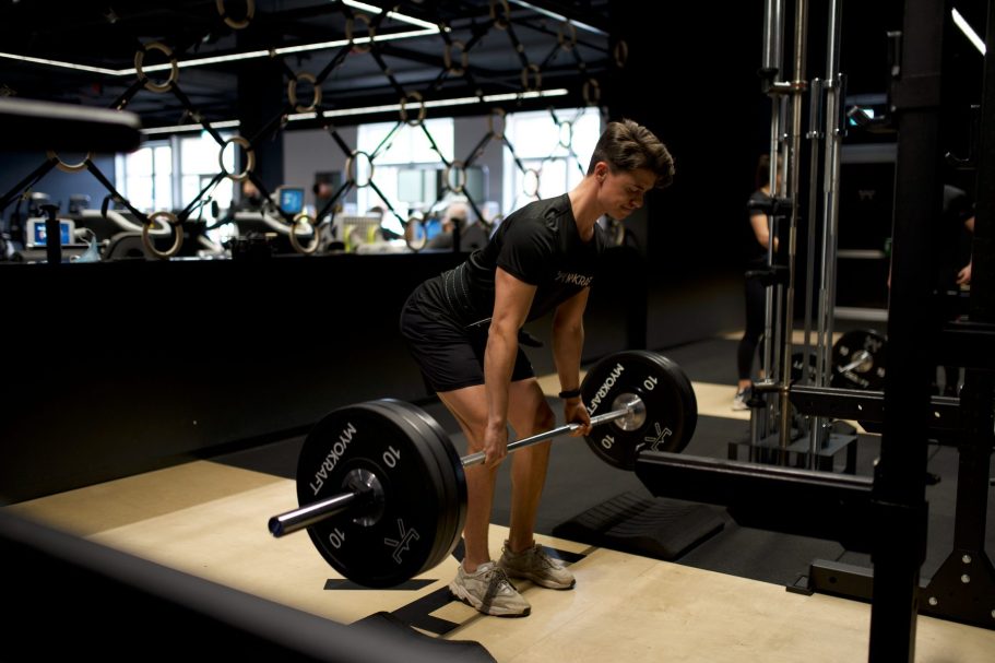 Regenerationstraining zur Unterstützung von Heilung, Stabilität und Muskelkontrolle nach Muskelfaserriss im NEXCORE Fitnessstudio Ennigerloh