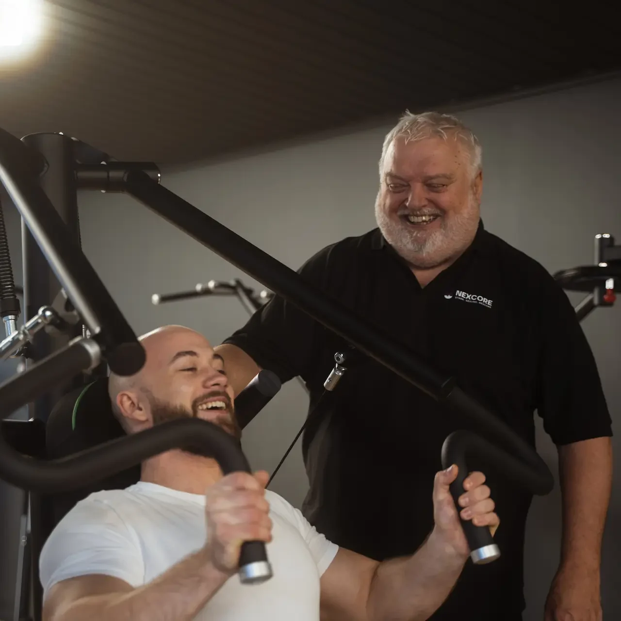 Physiotherapeuten arbeiten im modernen Behandlungsteam bei NEXCORE Ennigerloh zusammen.